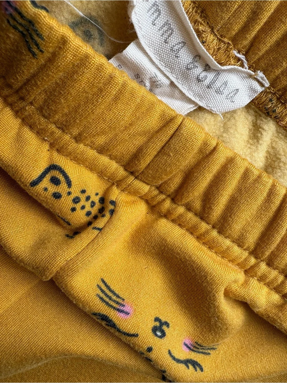Emma & Elsa Mustard Yellow Cat-Face Leggings with Matching Bow Headband Size 7/8